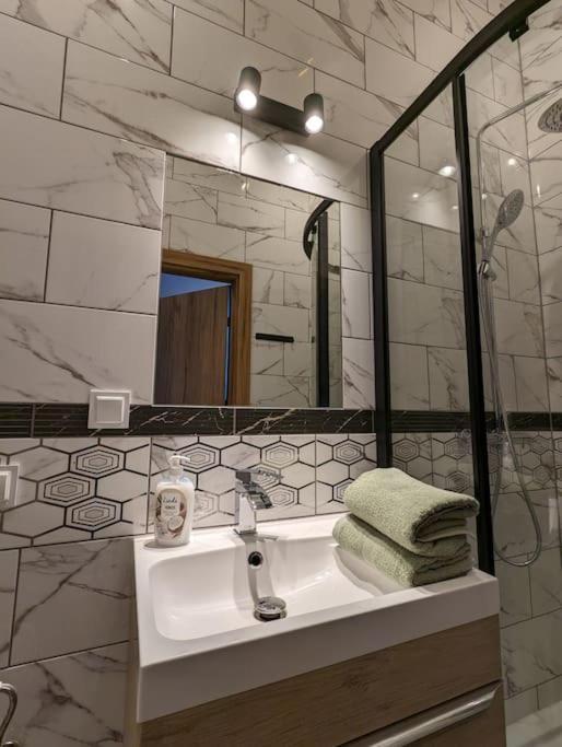 Apartment A4 In Downtown Of Krasków Εξωτερικό φωτογραφία